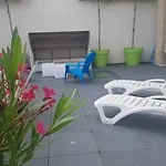 Homestay Privatise Avec Terrasse Dans Maison De Charme Angevine Angers