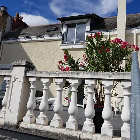 Privatise Avec Terrasse Dans Maison De Charme Angevine Pansiyon Angers